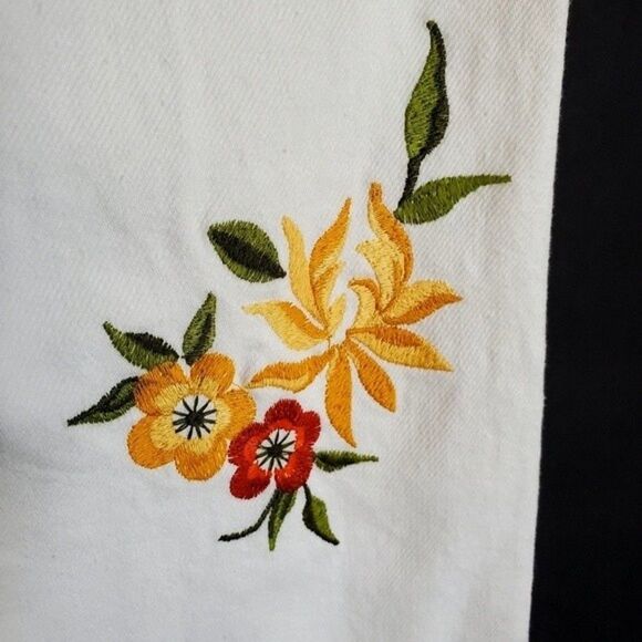 Reformation Cynthia High Rise Straight Jeans White Flora Embroidery NWT - Picture 10 of 14